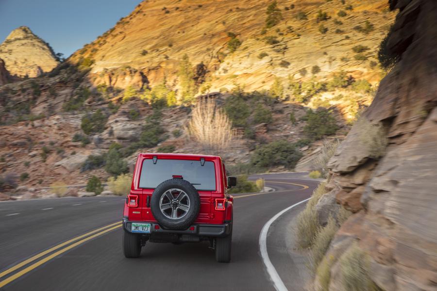  Jeep Wrangler Unlimited Sahara EcoDiesel (JL) 2019 года  (NA) (фото 17 из 39)